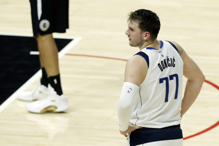 开云体育-关键时刻托特纳姆遗憾出局——意甲节点到来,悬念犹存,医务组通报恢复的简单介绍