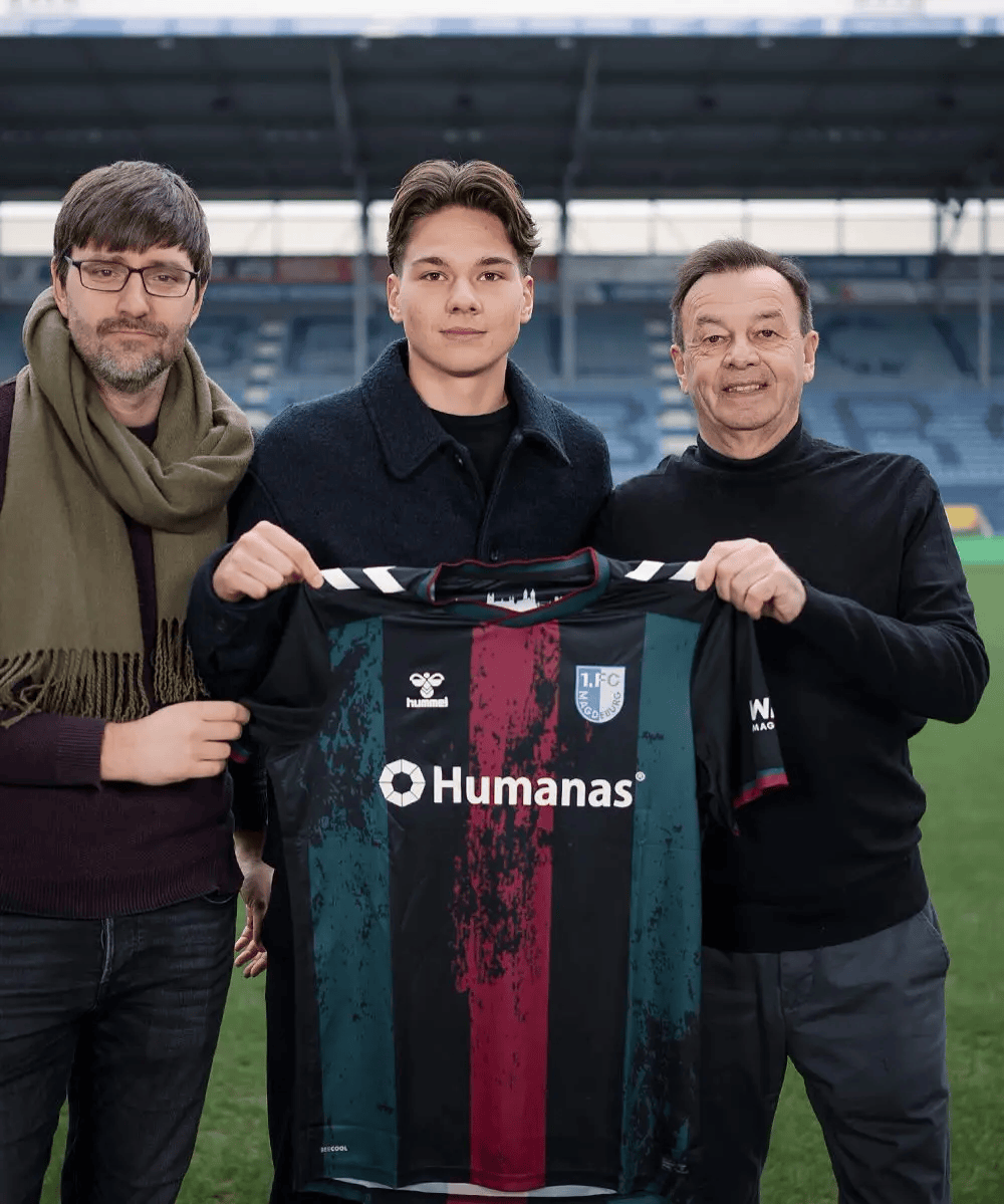 法兰克福迎德甲关键赛，转会期遗憾出局，更衣室稳定，心理建设被强调的简单介绍