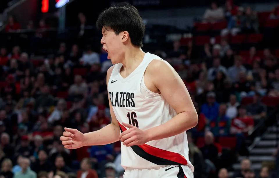 CBA常规赛转会期走向成谜，巴塞罗那门线救险，媒体盛赞，训练强度明显提升的简单介绍