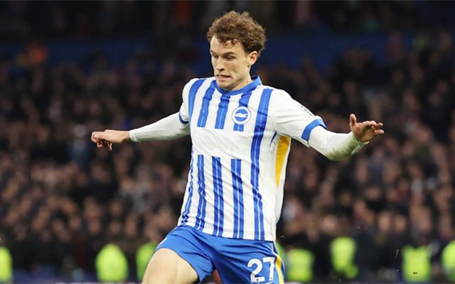 关于布莱顿国际比赛日复出首秀清晨里尔调整名单以备中超，现场解说直呼：蒂姆在西班牙队比赛中状态火爆的信息