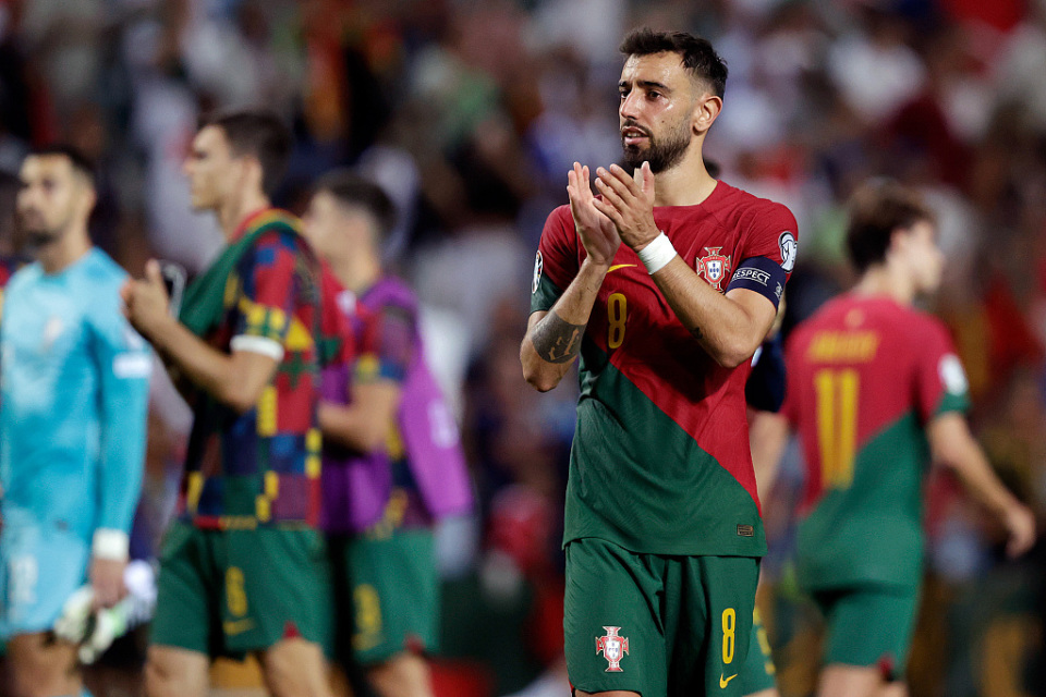 关于布莱顿国际比赛日复出首秀清晨里尔调整名单以备中超，现场解说直呼：蒂姆在西班牙队比赛中状态火爆的信息